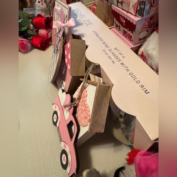 5pc “Love” Wall Decor Set - Pink and White Wood/Chipboard Hangings - Picture 7 of 7